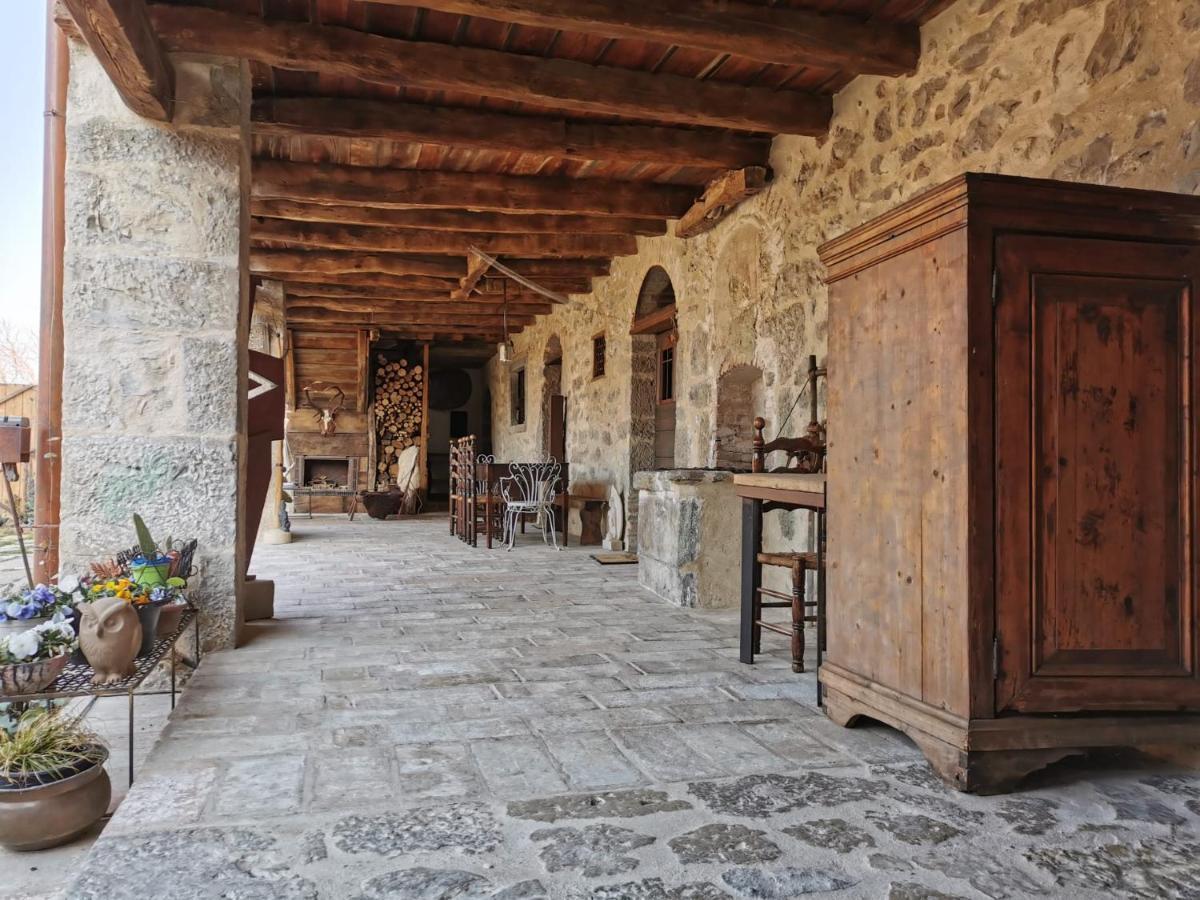Frühstückspension Con Il Castello Di Lucawest