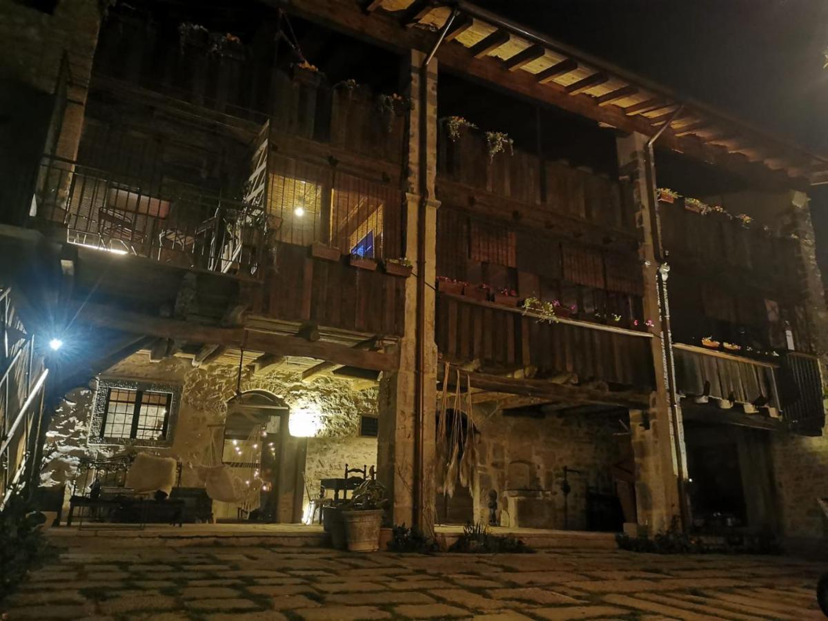 Frühstückspension Con Il Castello Di Lucawest Ponteranica