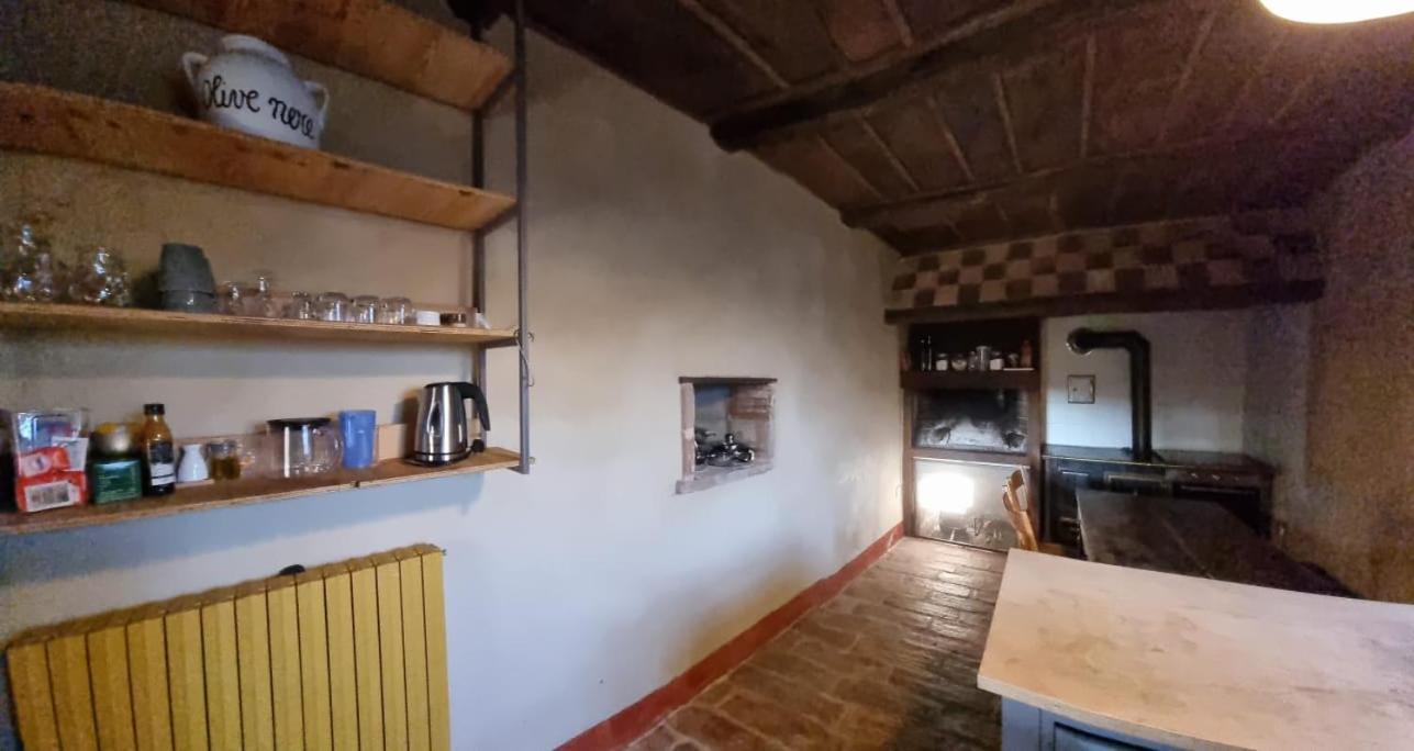 Con Il Castello Di Lucawest *
